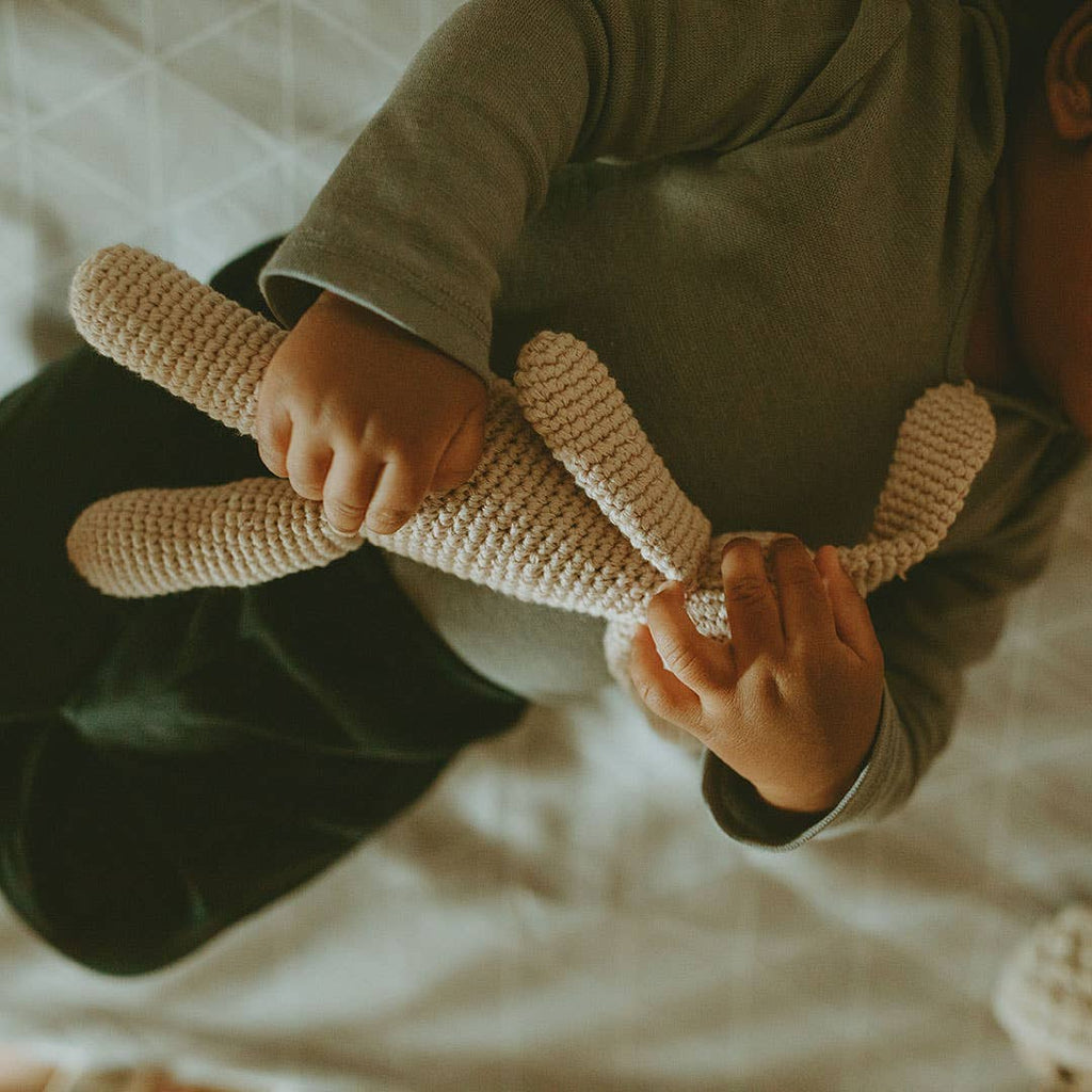 Organic Baby Rattle: Taupe