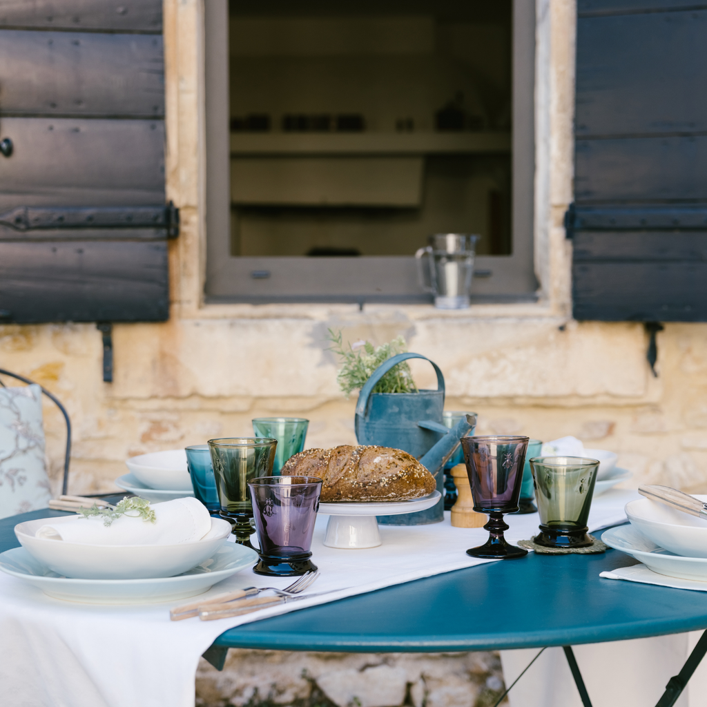 Bee Ceramic Pasta Plate: Bleu
