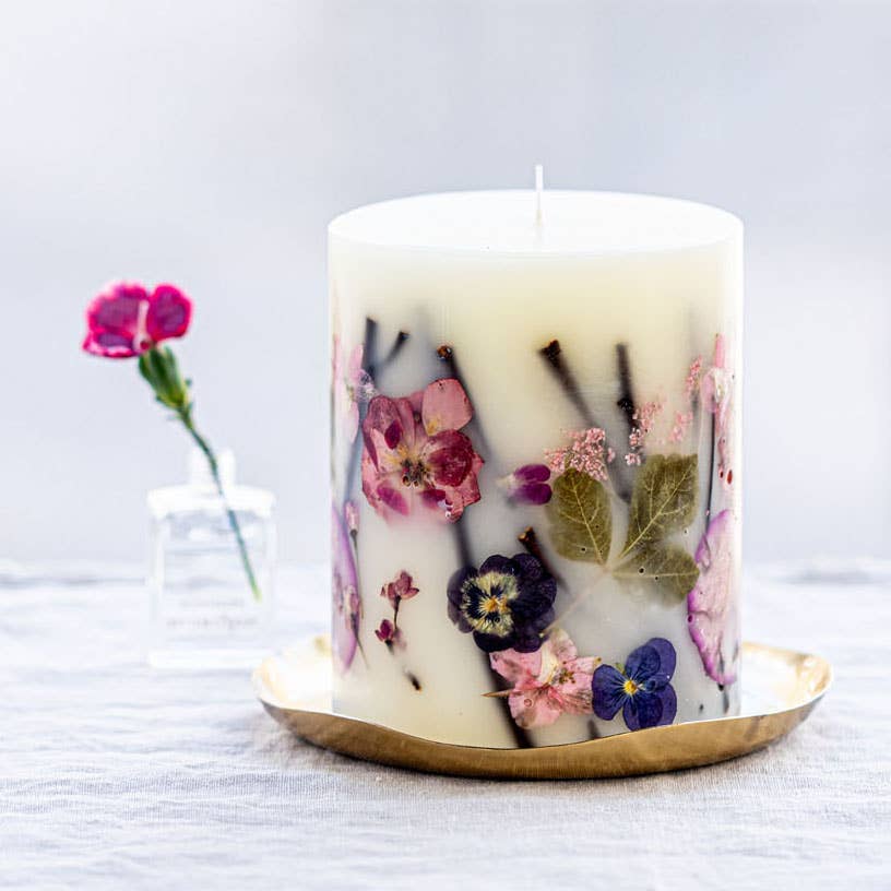 Blushing Rosewood - Small Round Botanical Candle