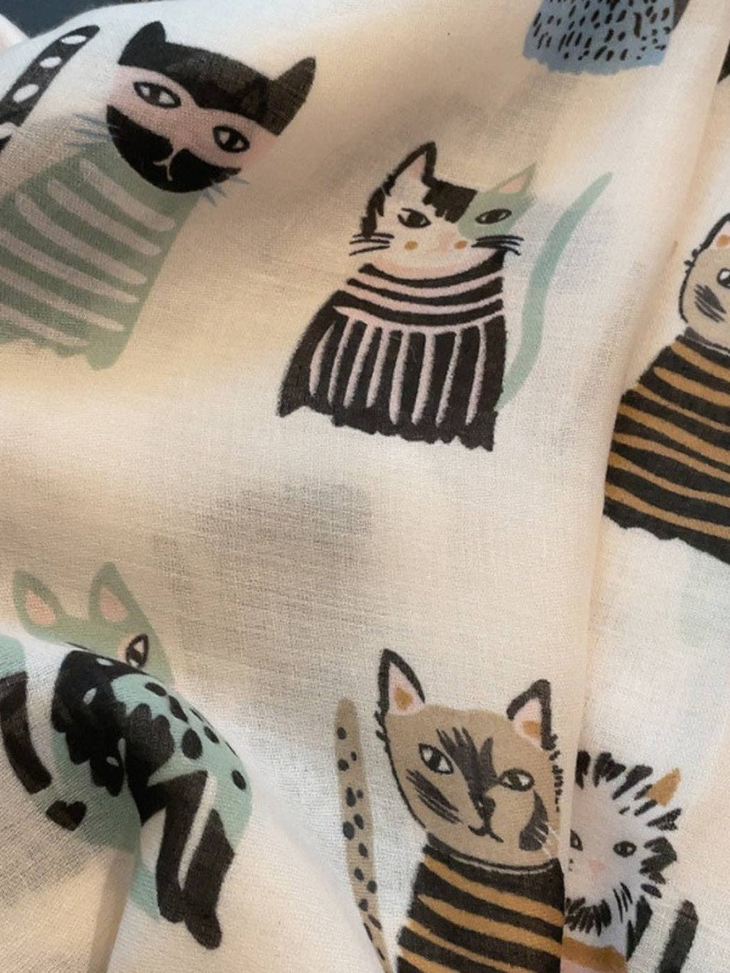 Scarvii - Playful Cat Print Scarf: Black