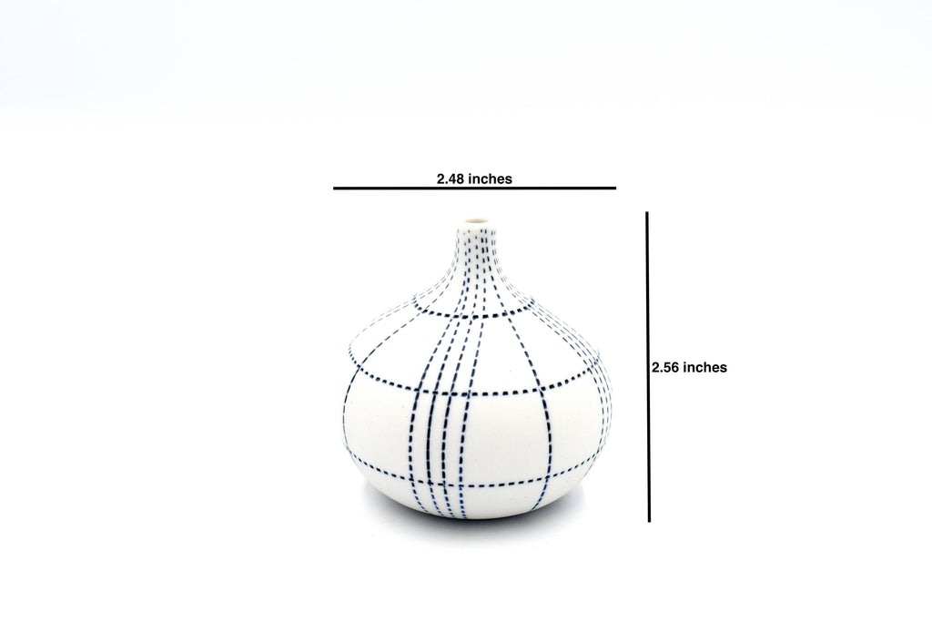 Congo Tiny S - WO 25 Porcelain bud vase