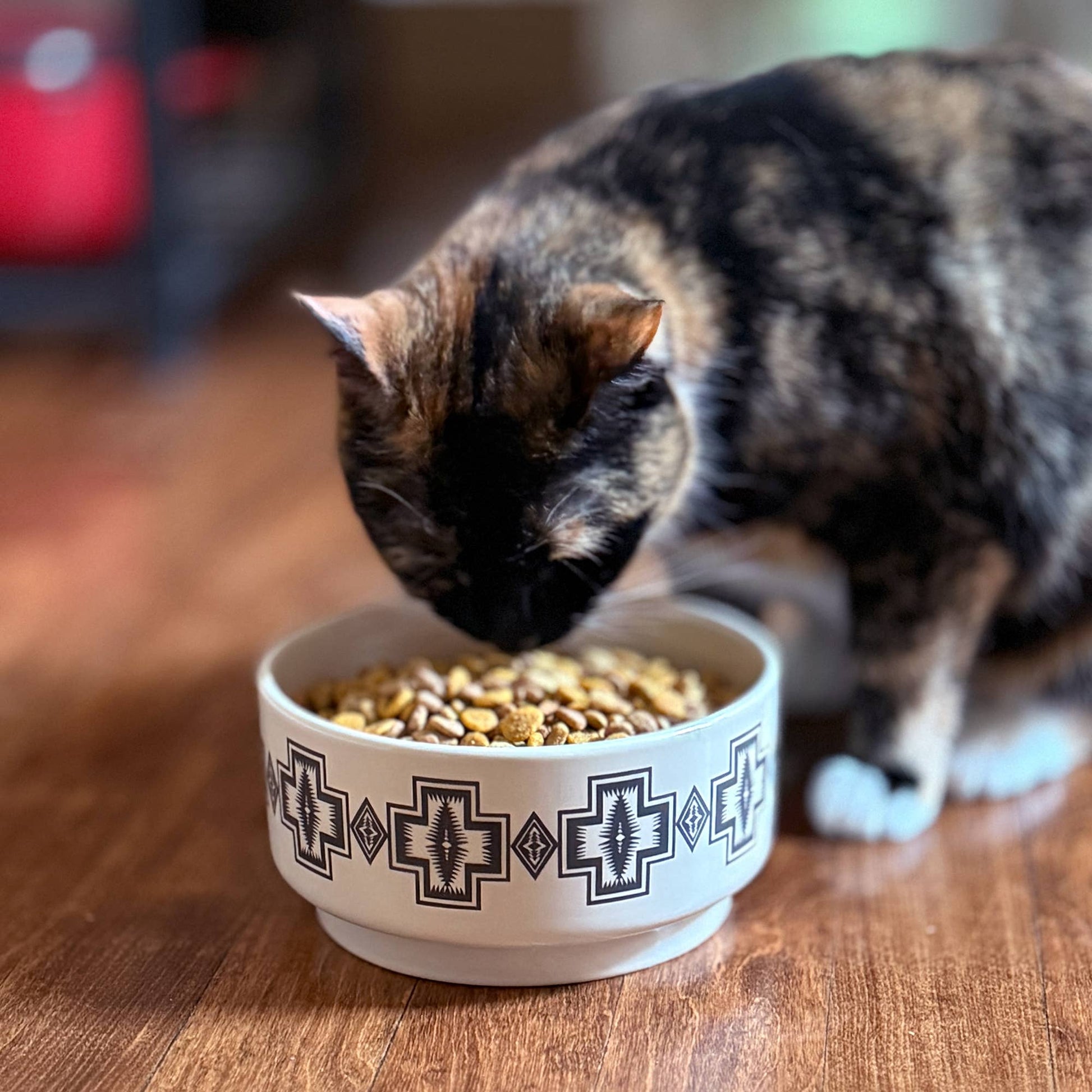 Pendleton Ceramic Food & Water Dog Bowl: Yakima Stripe / 8 inch