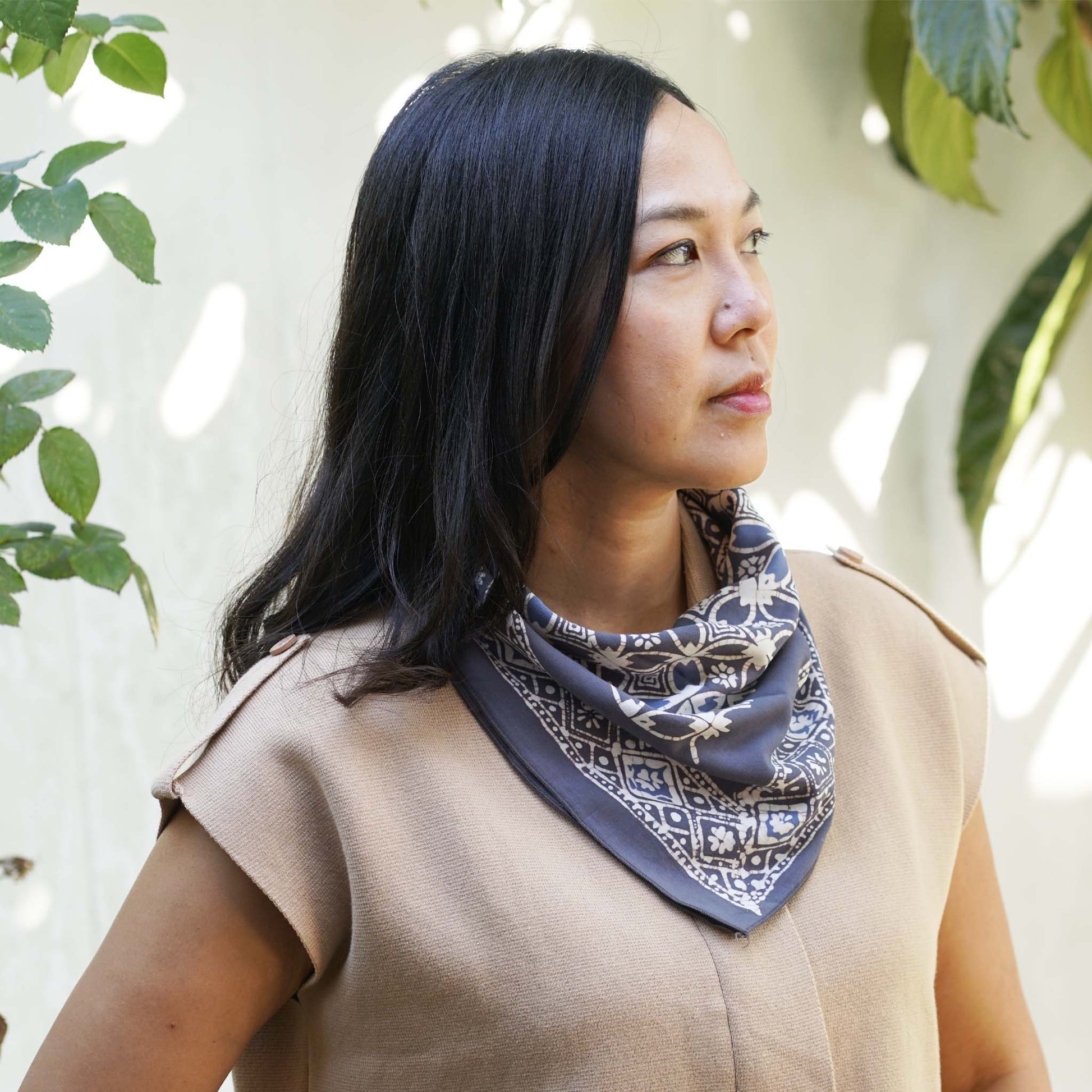 Batik Bandana – Charcoal Gray | Kawung Pattern