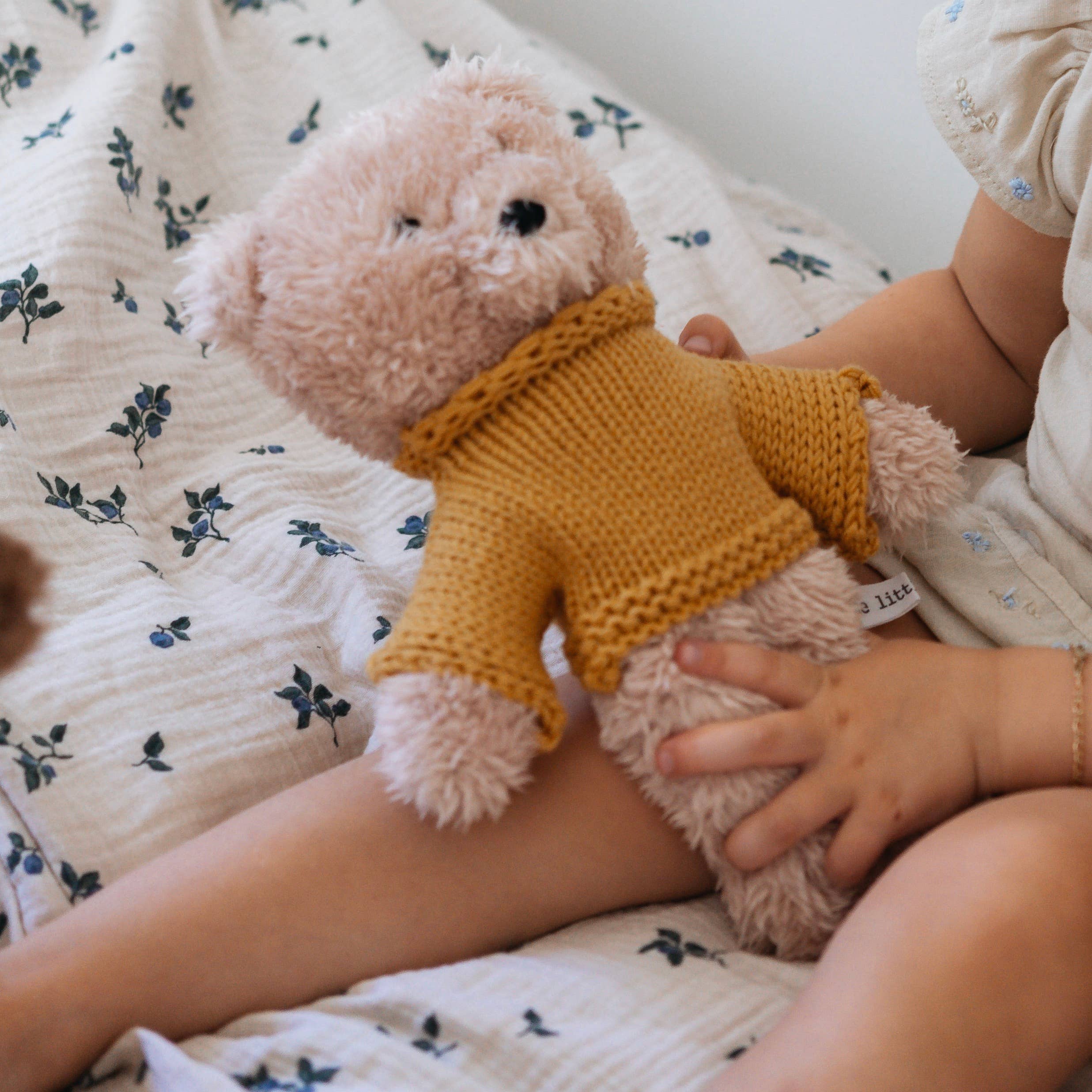 Dulcie Bear - mini