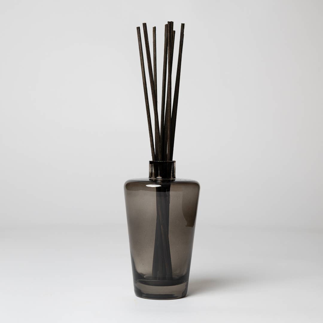 BOUGIE D'OUD: 10 OZ Soy Coconut Wax Candle
