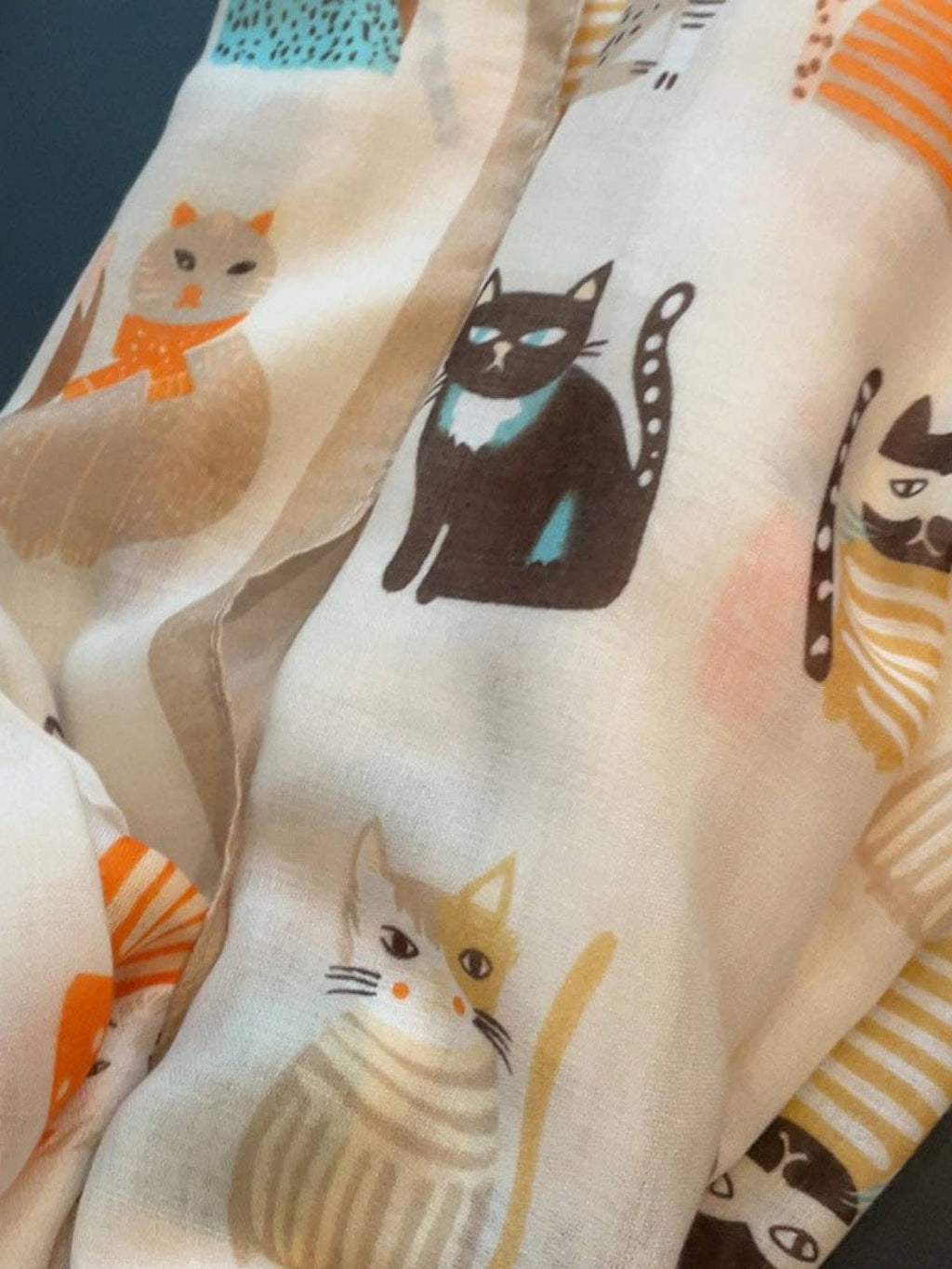 Scarvii - Playful Cat Print Scarf: Black