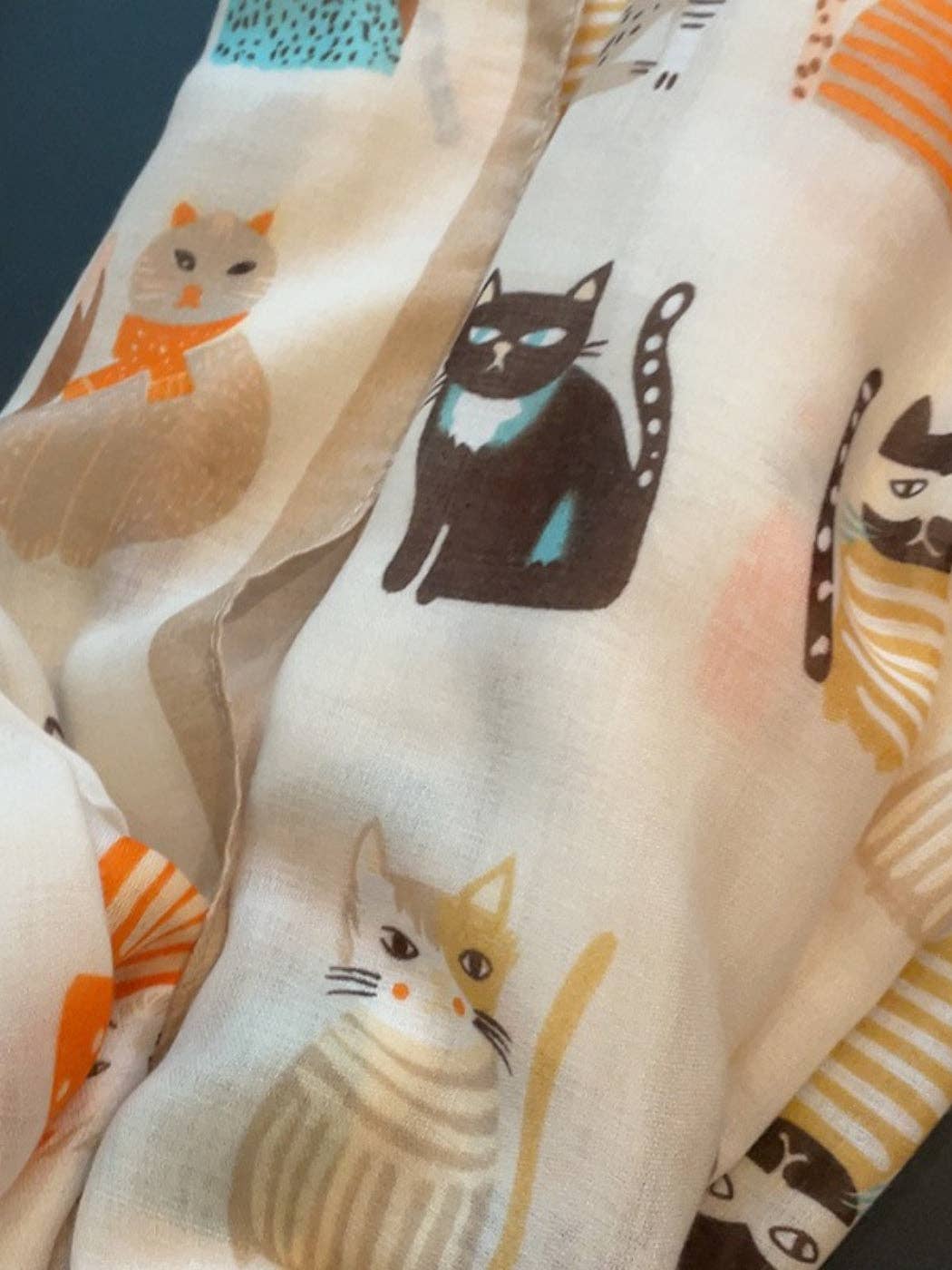Scarvii - Playful Cat Print Scarf: Black