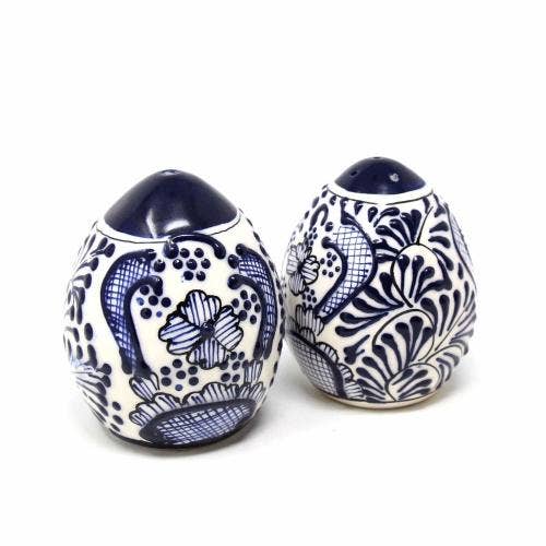 Pottery Salt & Pepper Shakers, Bl Flower