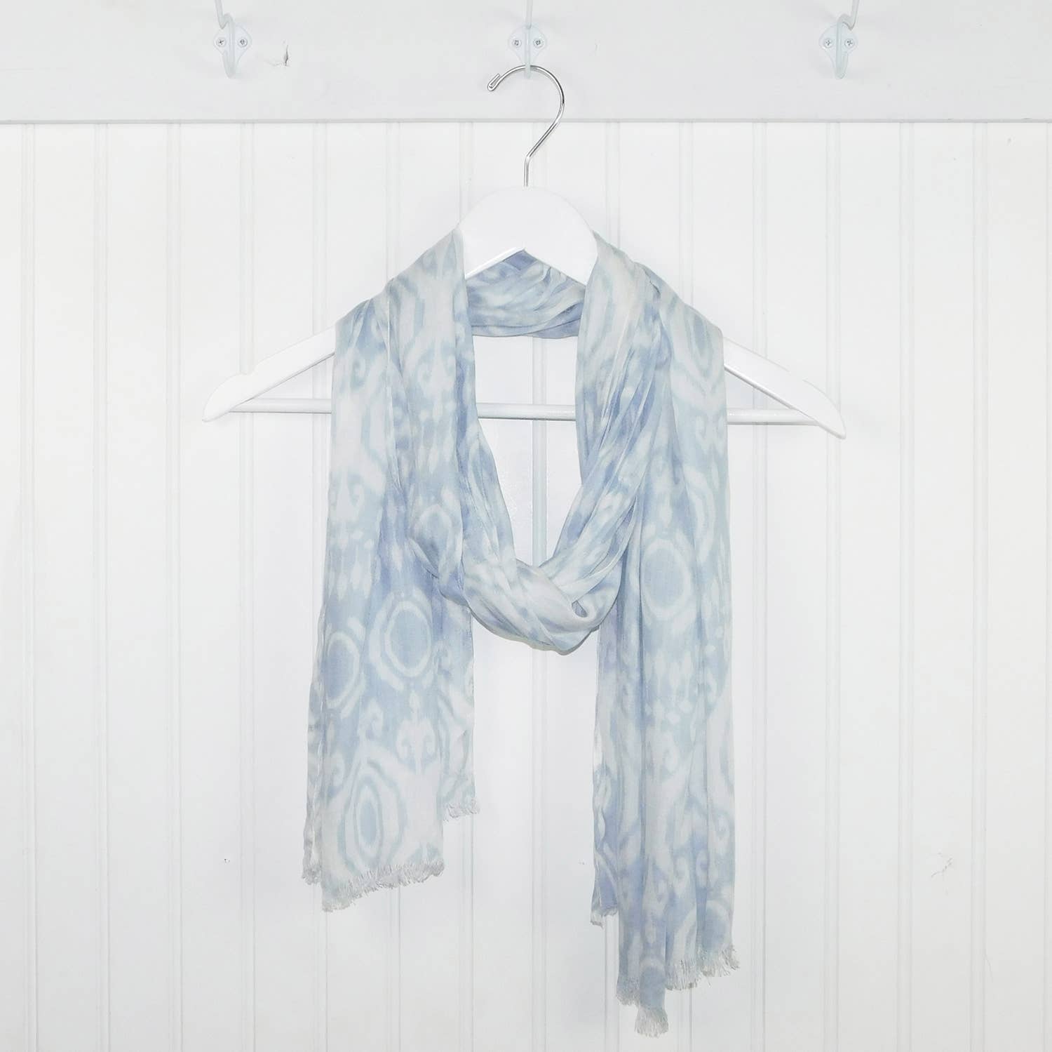 Pure Viscose Makahla Spring Feathered Edge Scarf for Women: Light Pink