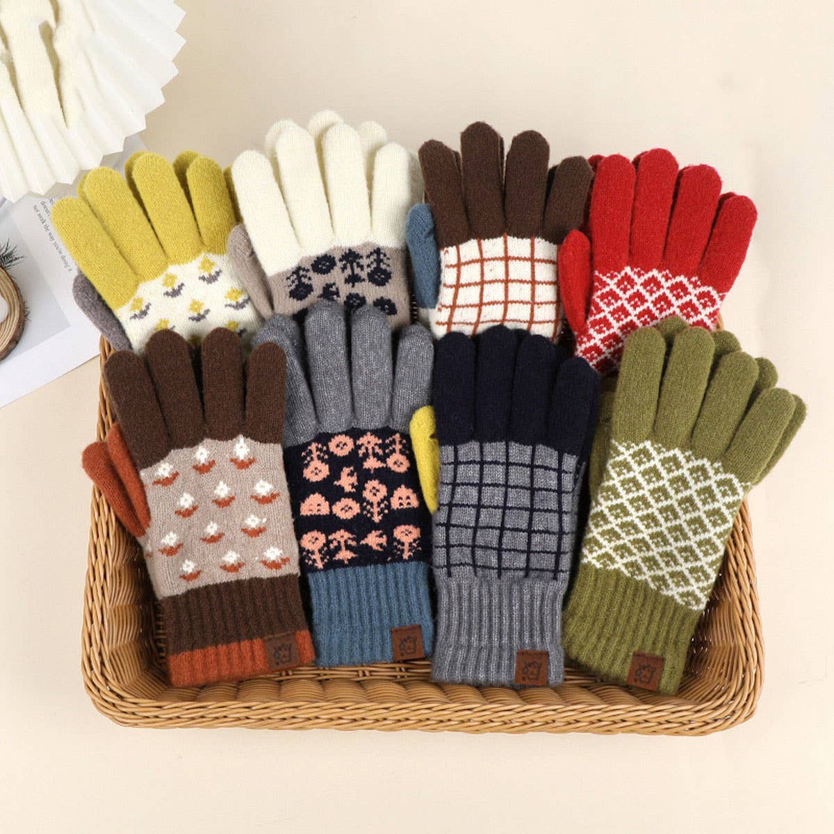 Green Knit Gloves –(OS)