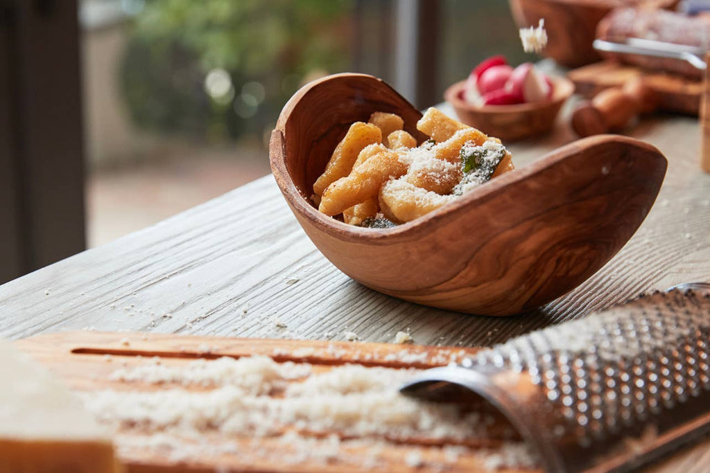 Italian Olivewood Serving Bowl - Medium
