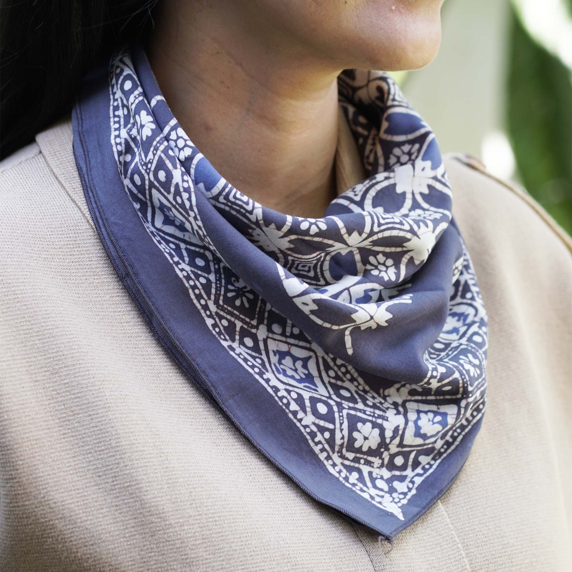 Batik Bandana – Charcoal Gray | Kawung Pattern