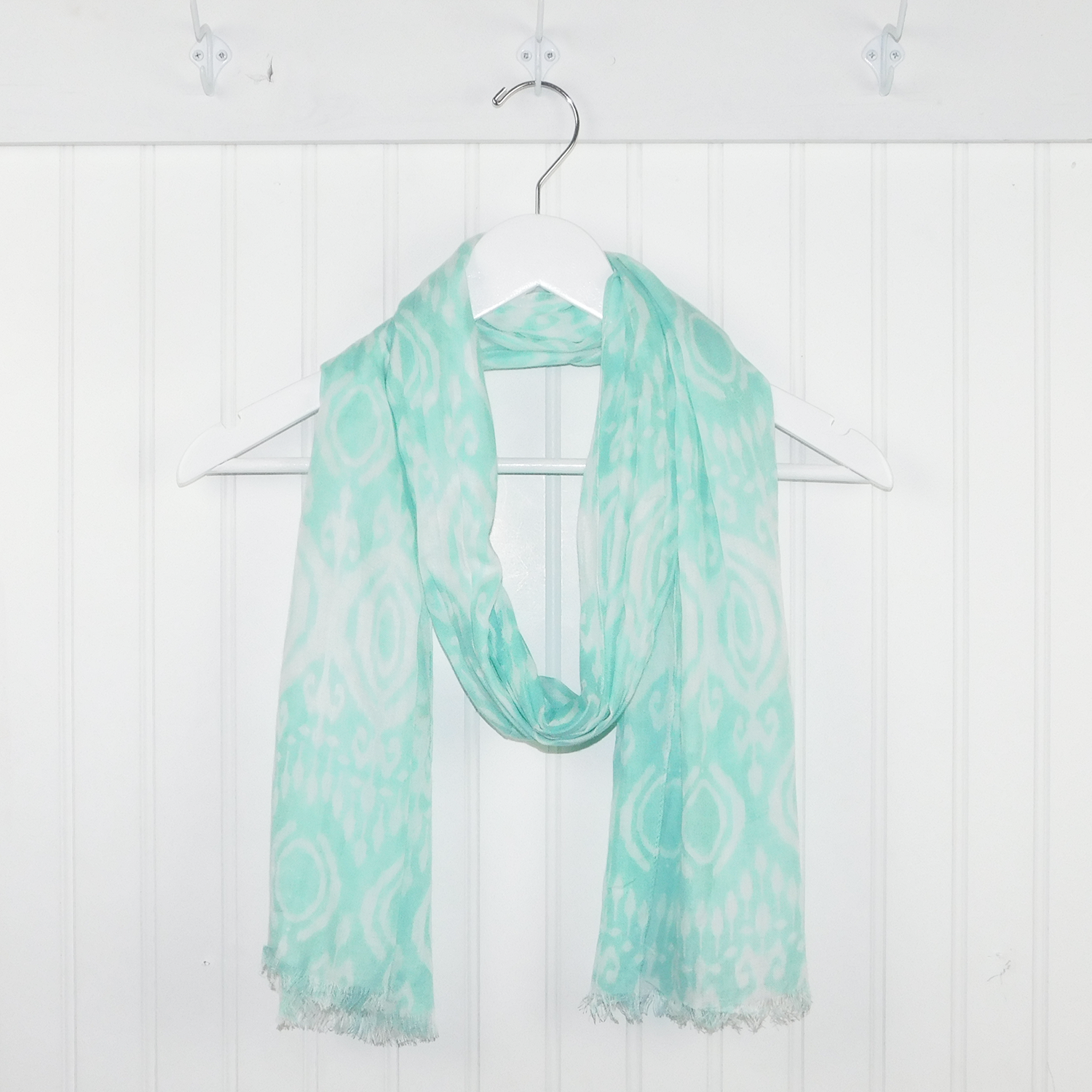 Pure Viscose Makahla Spring Feathered Edge Scarf for Women: Light Pink