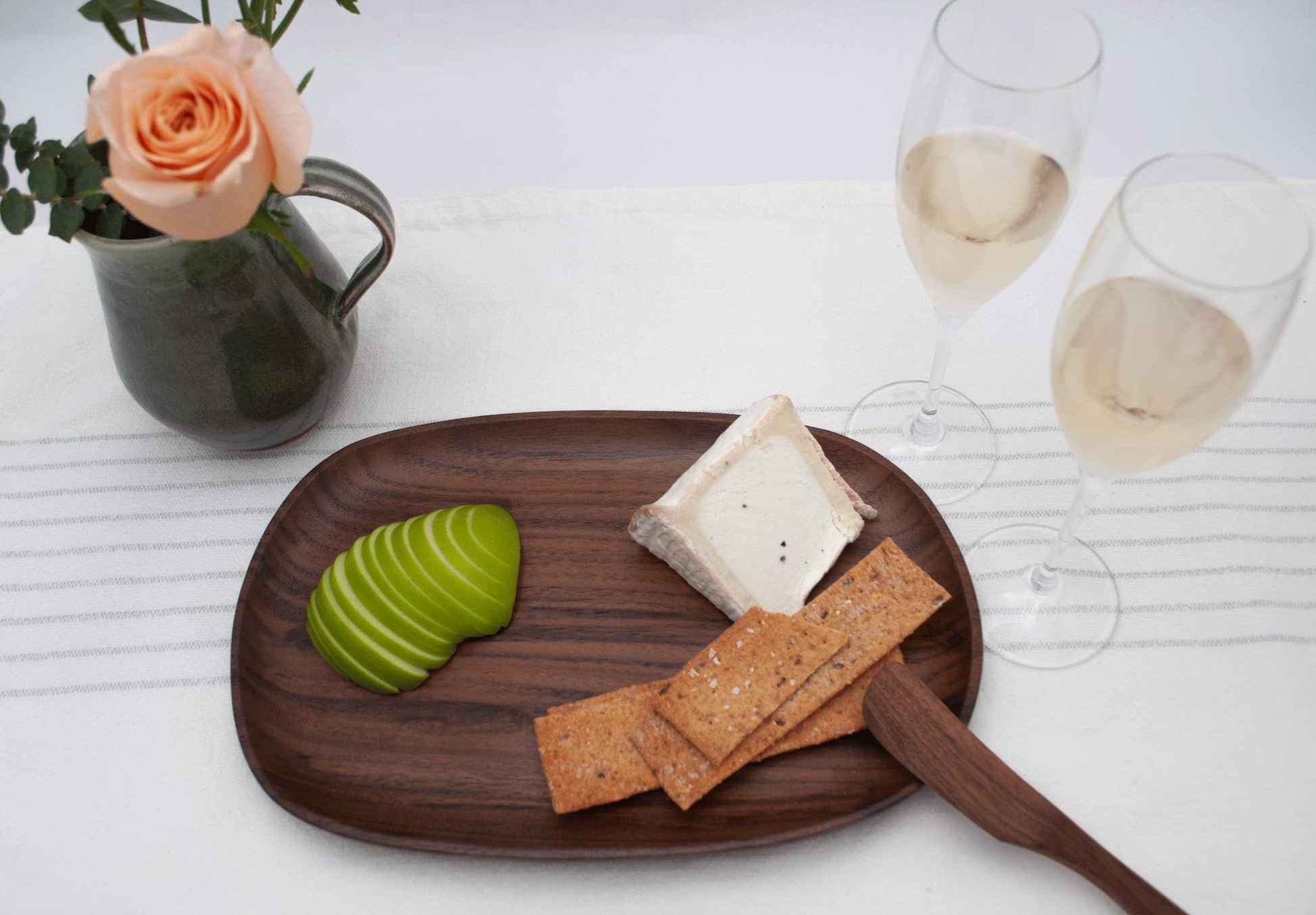 6" Walnut Wood Rounded Spreader