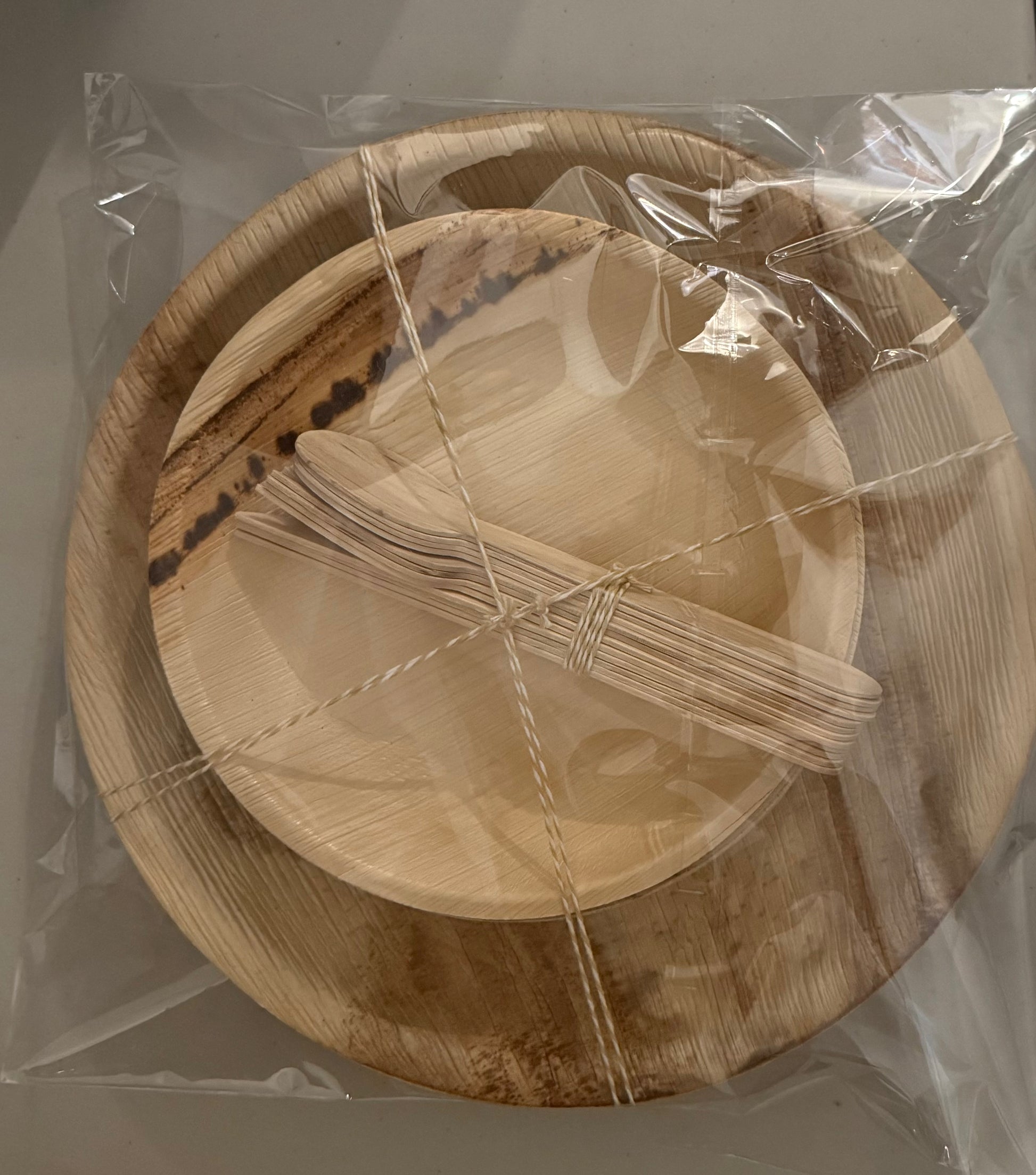 Palm Leaf Round Combo Plate Set | 10” & 7” | Set of 4