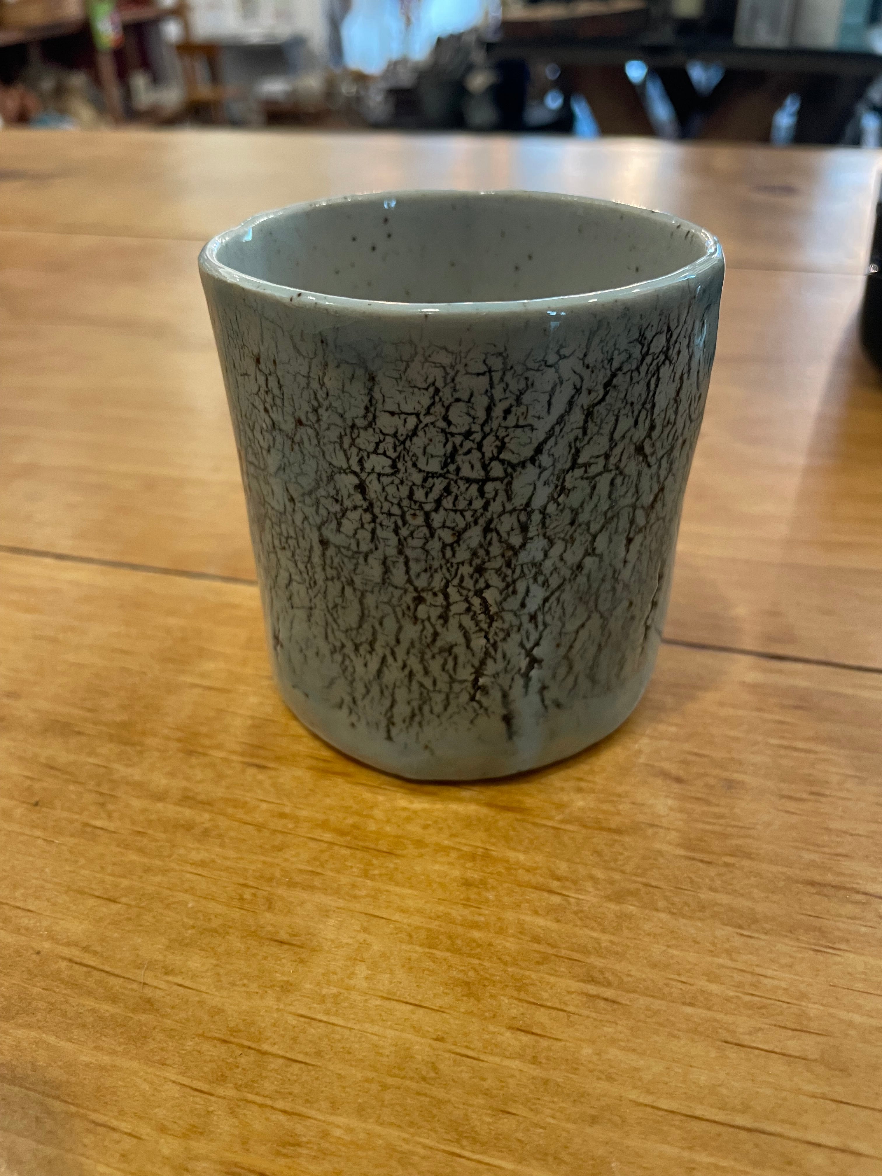 Small cup lt blue/black