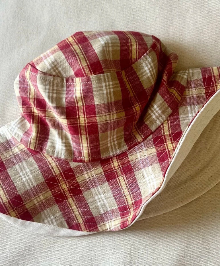 Agricola Hat — Red Plaid