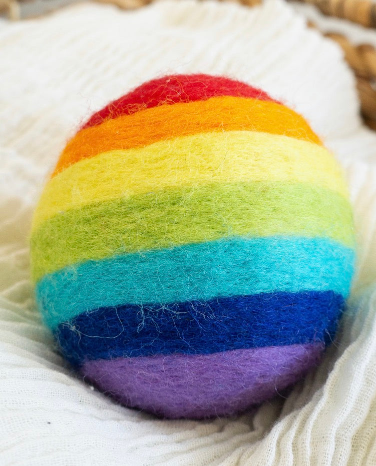 Rainbow Heart Eco Dryer Ball — Single