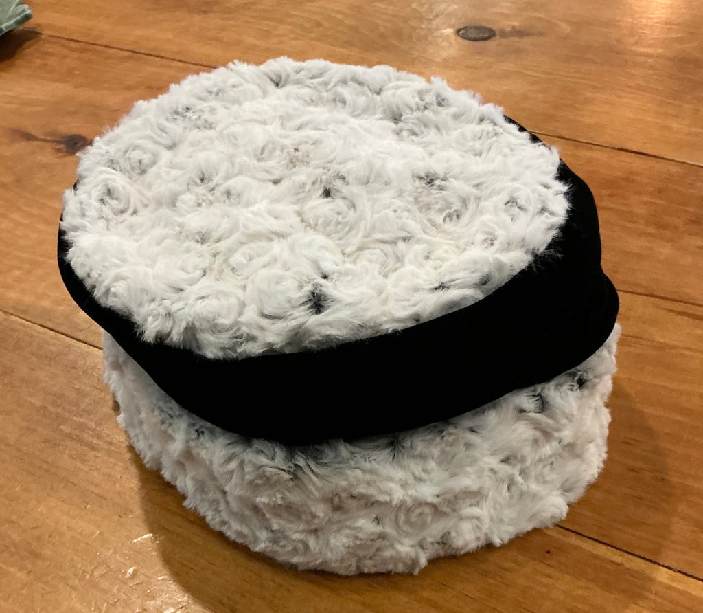 Ana Cloche Hat — Rosebud Black Faux Fur - Large