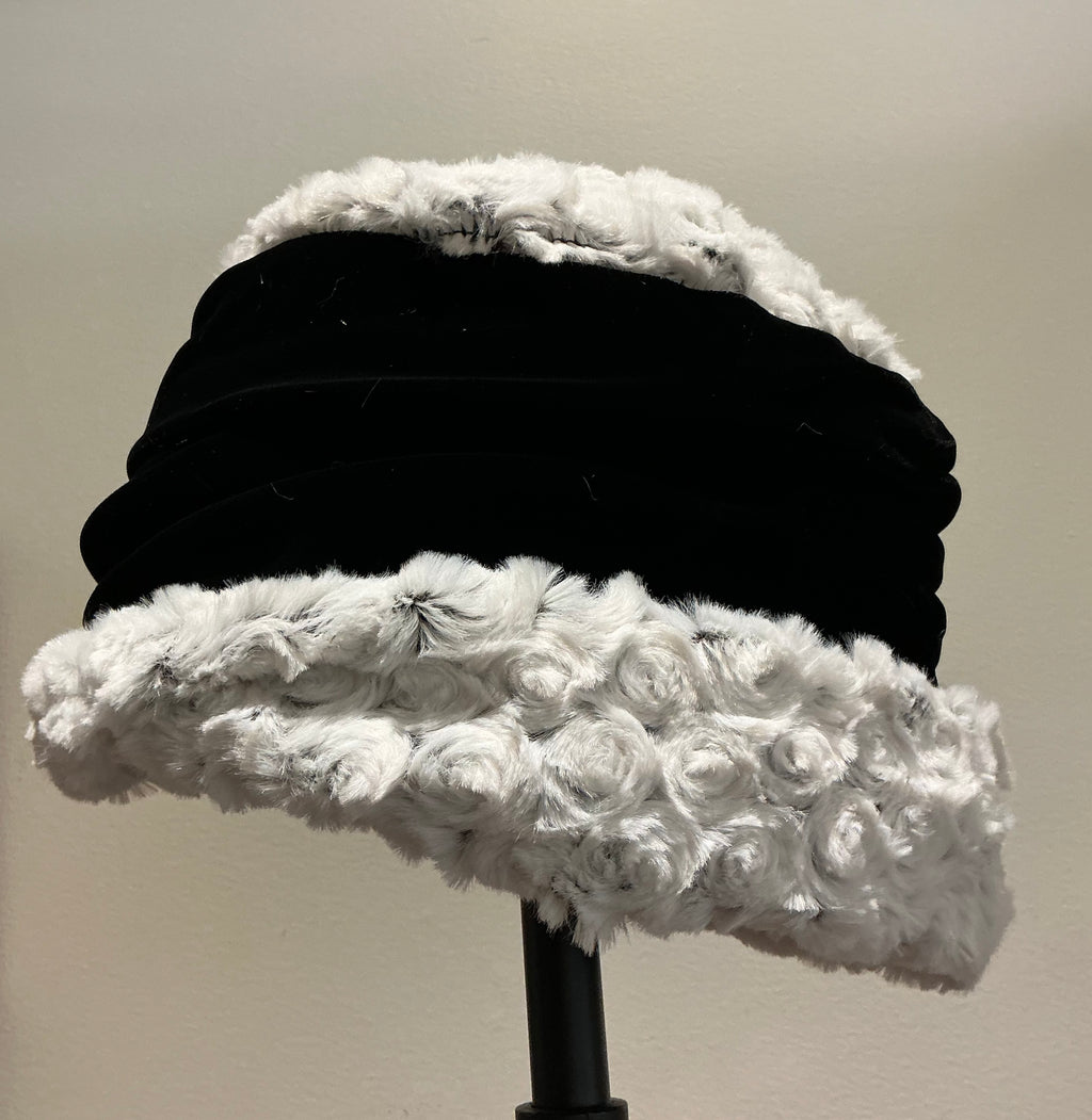 Ana Cloche Hat — Rosebud Black Faux Fur - Large