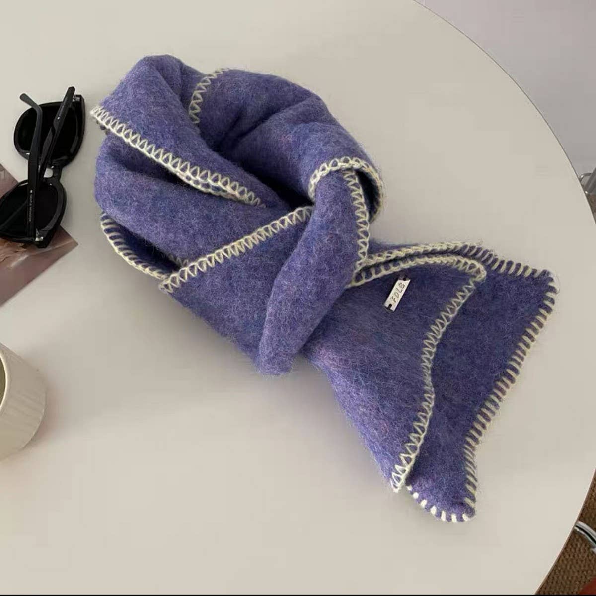 Pink Chic Colorblock Trim Scarf –(OS)