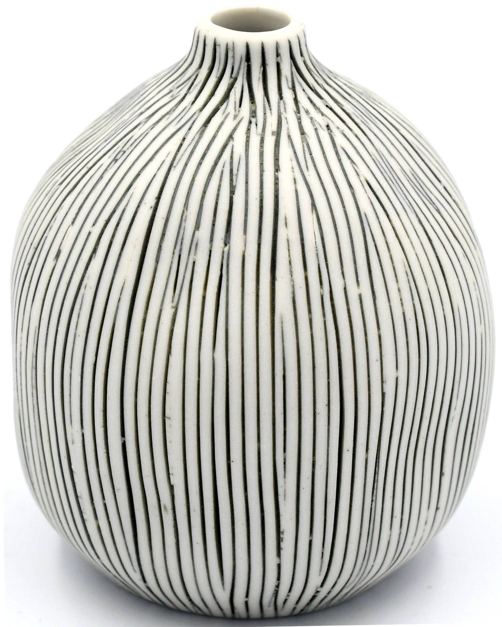 Gugu Sag S- W7 Handcrafted Porcelain Bud Vase