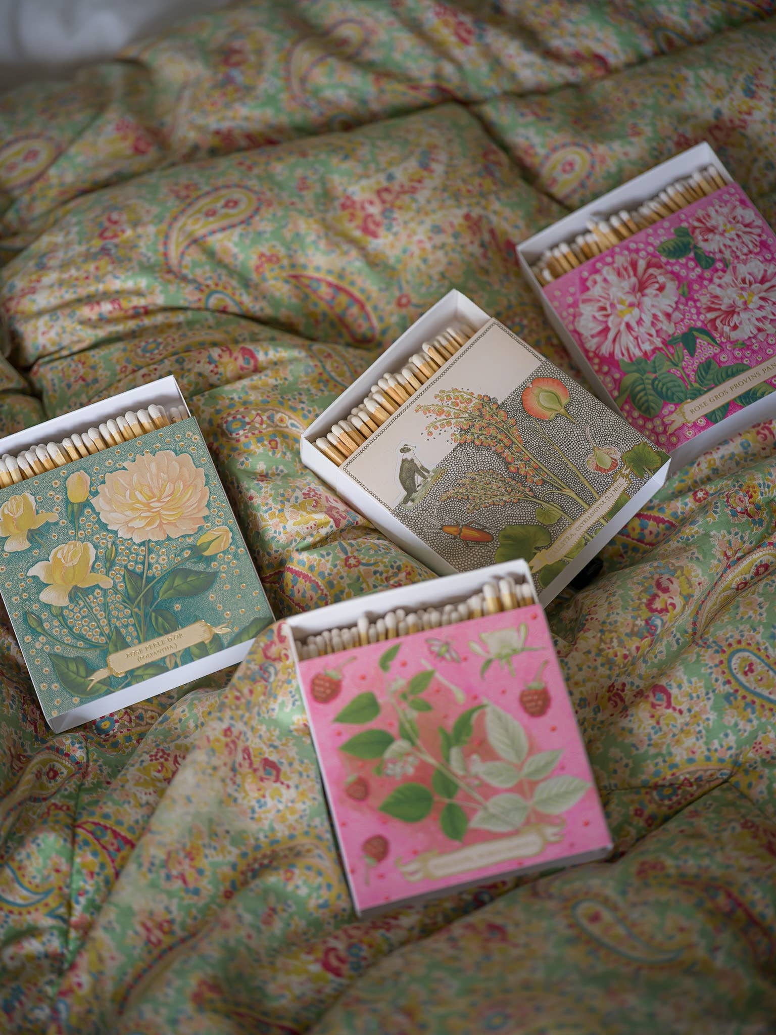 Rose Provin Petunia – Square Safety Matches