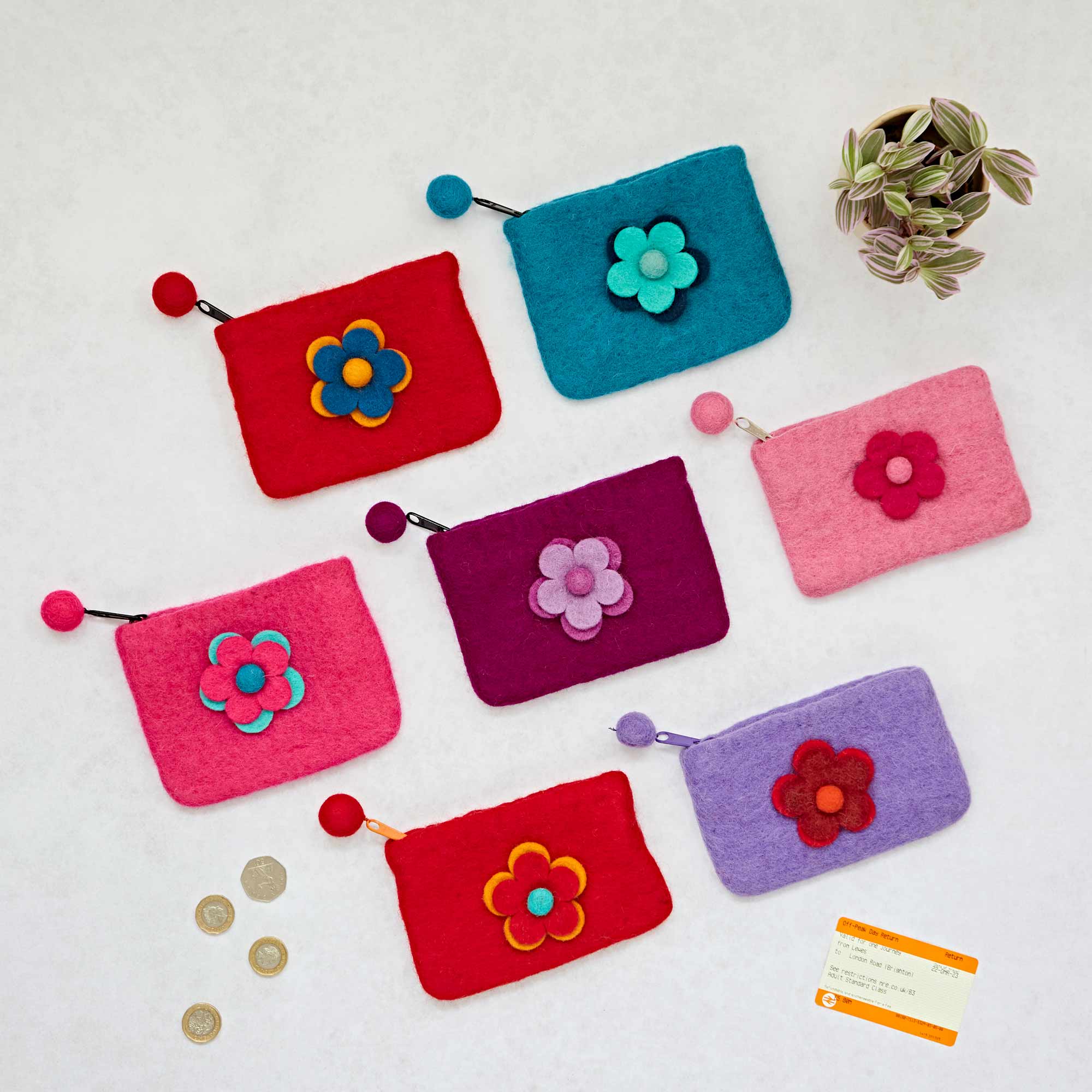 Felt Daisy Purse - Handmade Felt Purse - Fair Trade