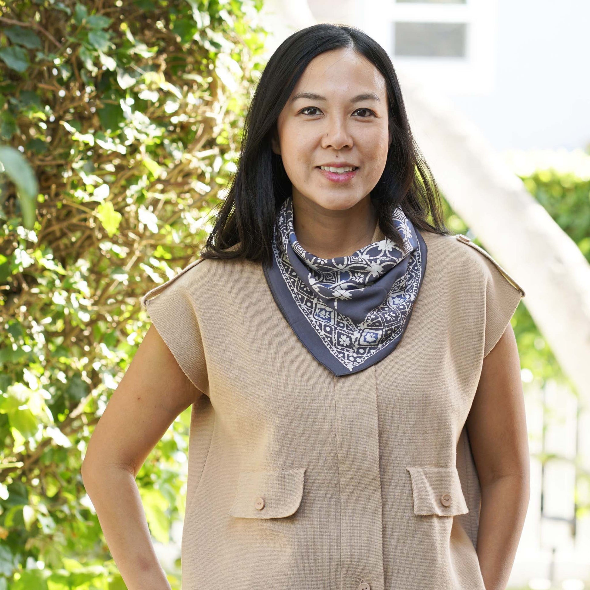 Batik Bandana – Charcoal Gray | Kawung Pattern