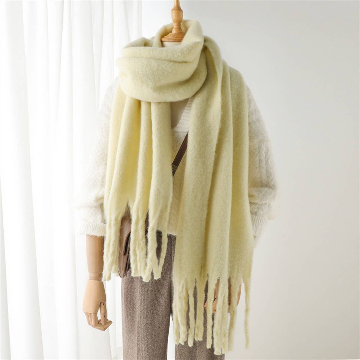 Green Mohair Tassel Scarf for Winter(OS)