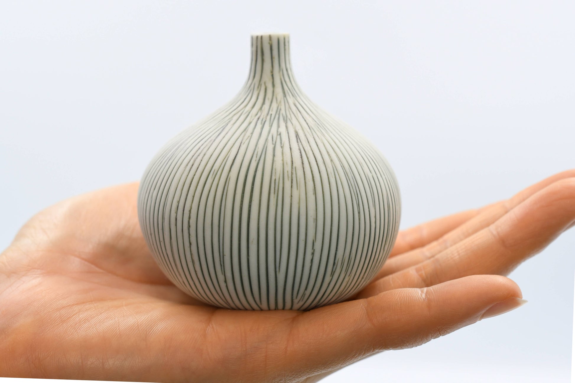 Congo Tiny S- W7 Handcrafted Porcelain Bud Vase